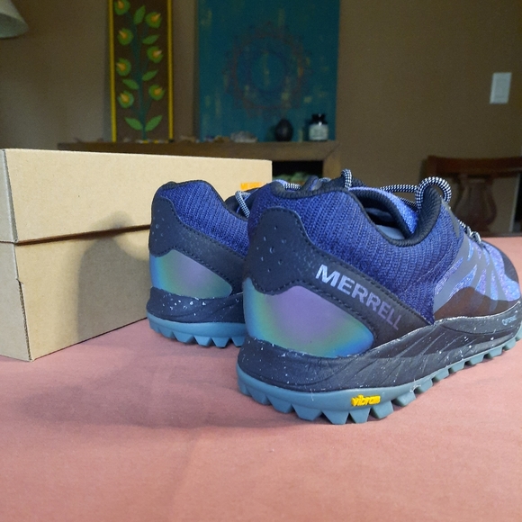 Brand new Merrell shoes w/ glow-in-the-dark soles - Picture 2 of 4
